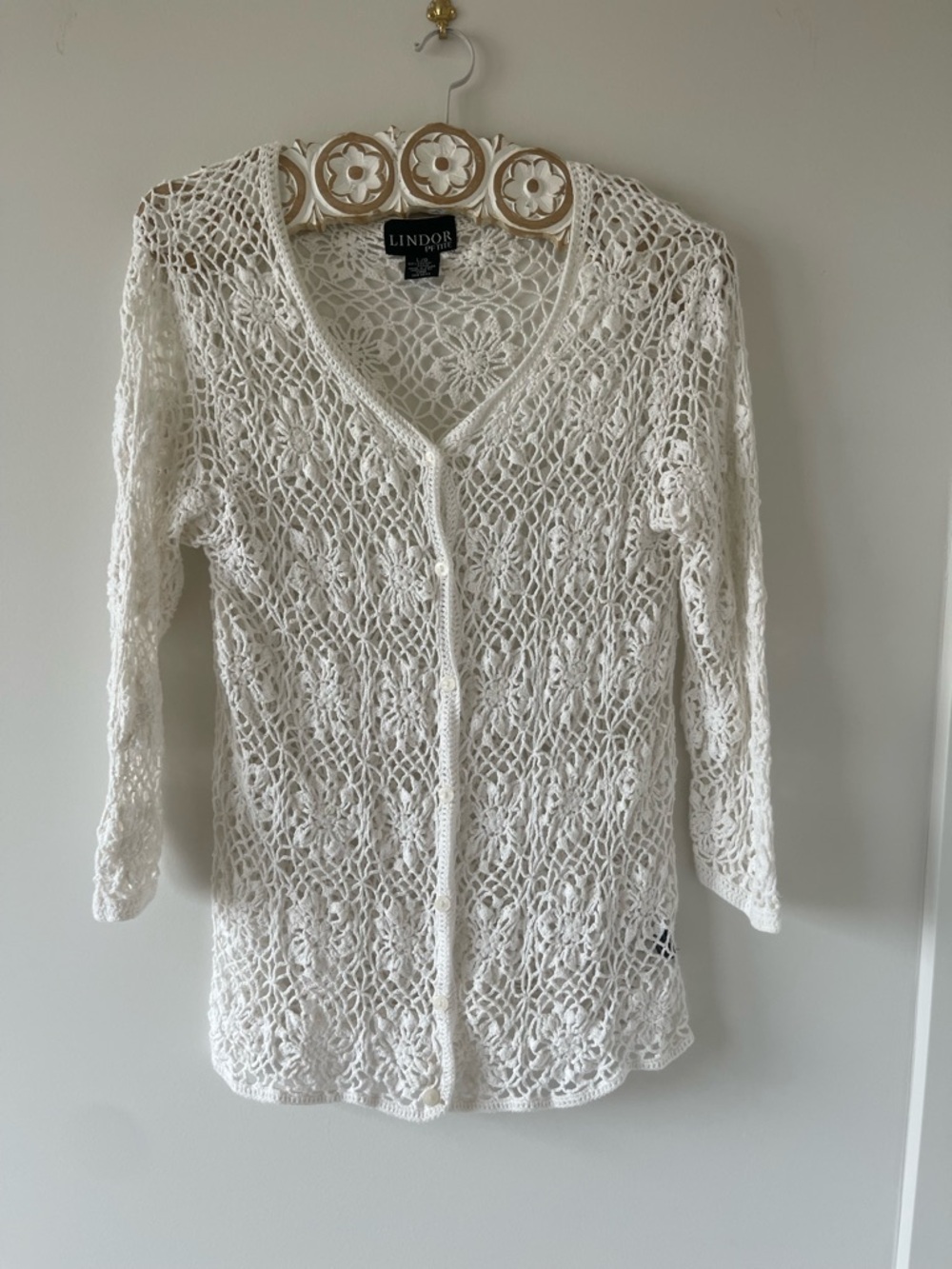 Lindor Petite Women’s Airy White Summer Cardigan Size Large